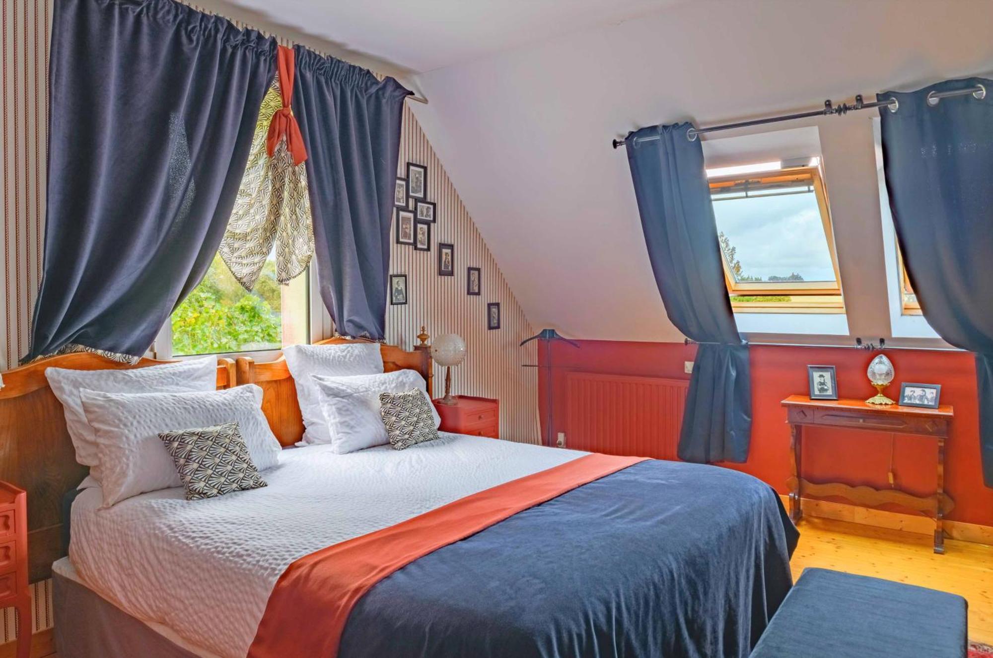 Bed and Breakfast Les Pierres Bleues Saint-Coulitz Exteriér fotografie